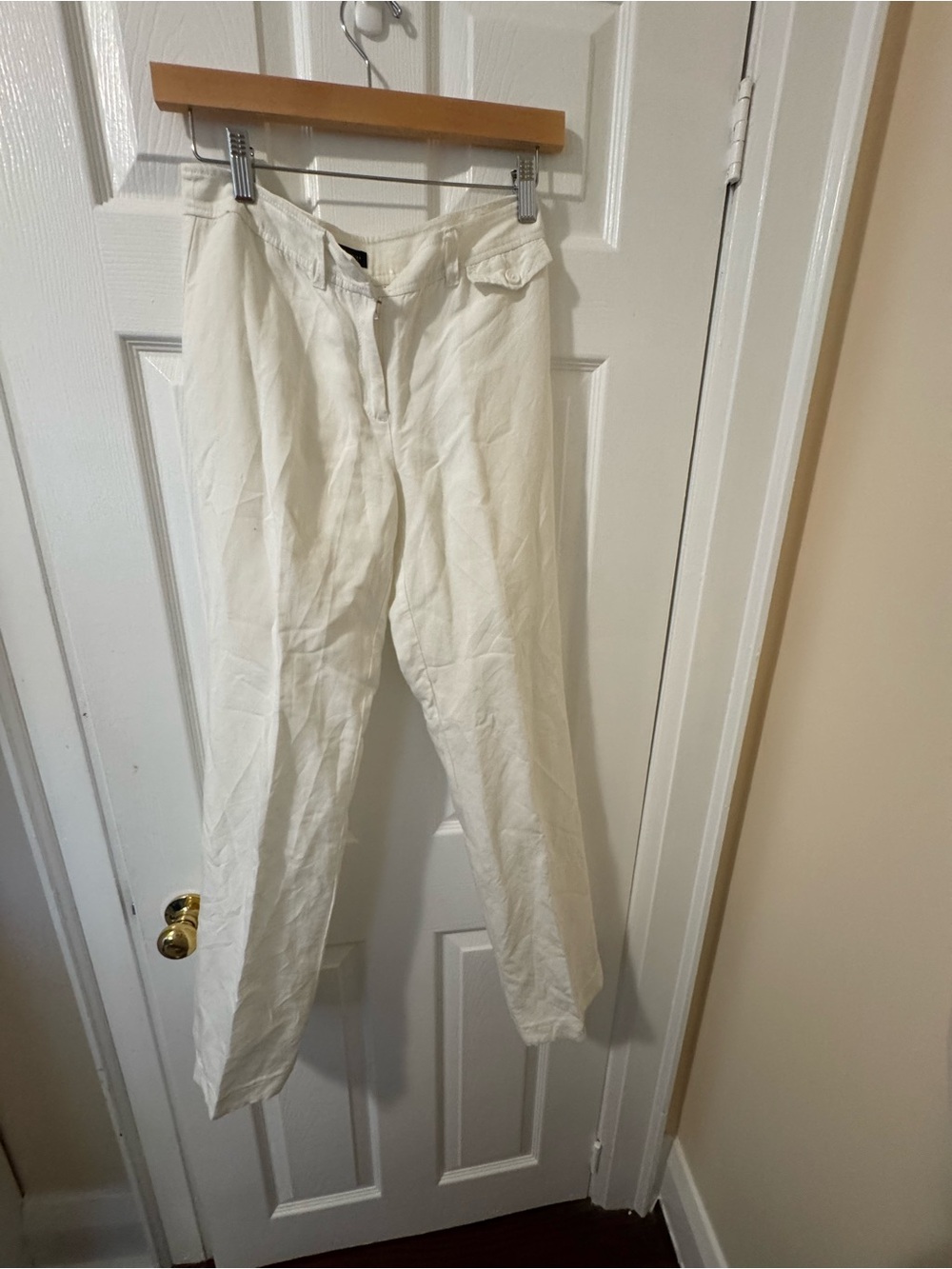 Classic White Straight-Leg Chinos for Women